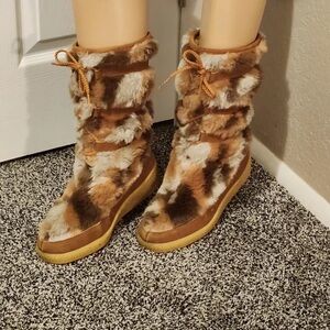Vintage Quoddy Brown and Tan Winter Boots shearling wool super cute Sz 8 Eskimo